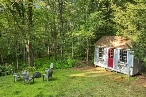 19 Earle Drive Lee NH 03861