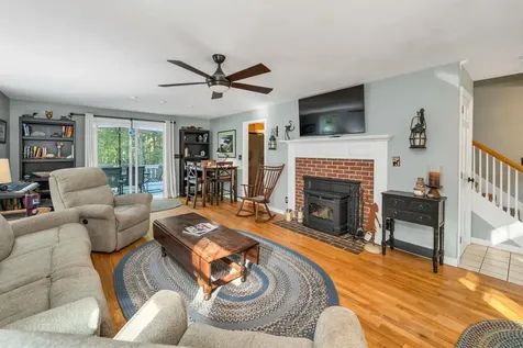 19 Earle Drive Lee NH 03861