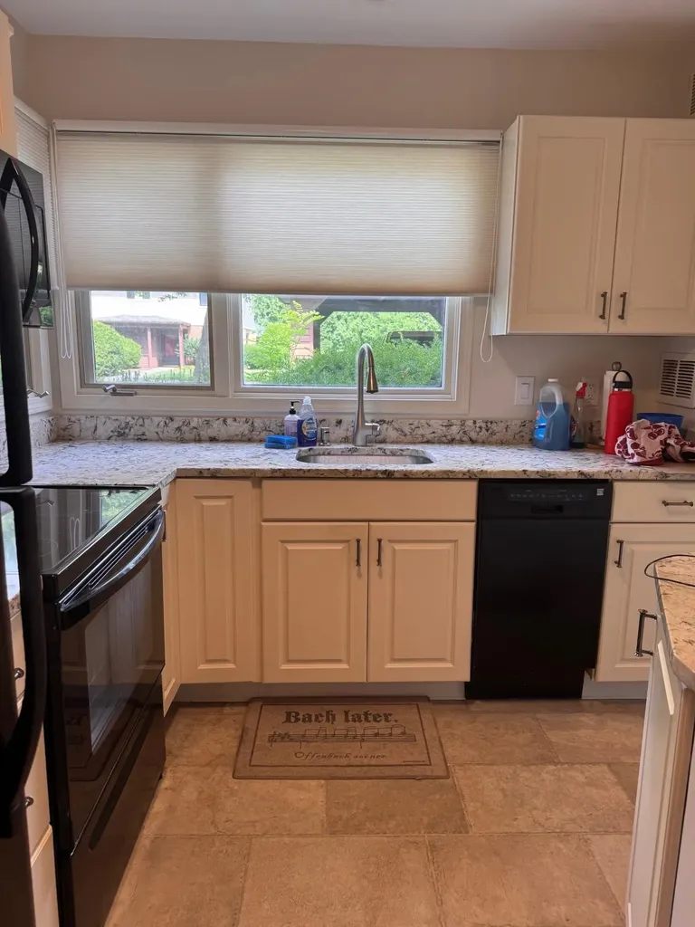 17 Wrisley Court Essex VT 05452
