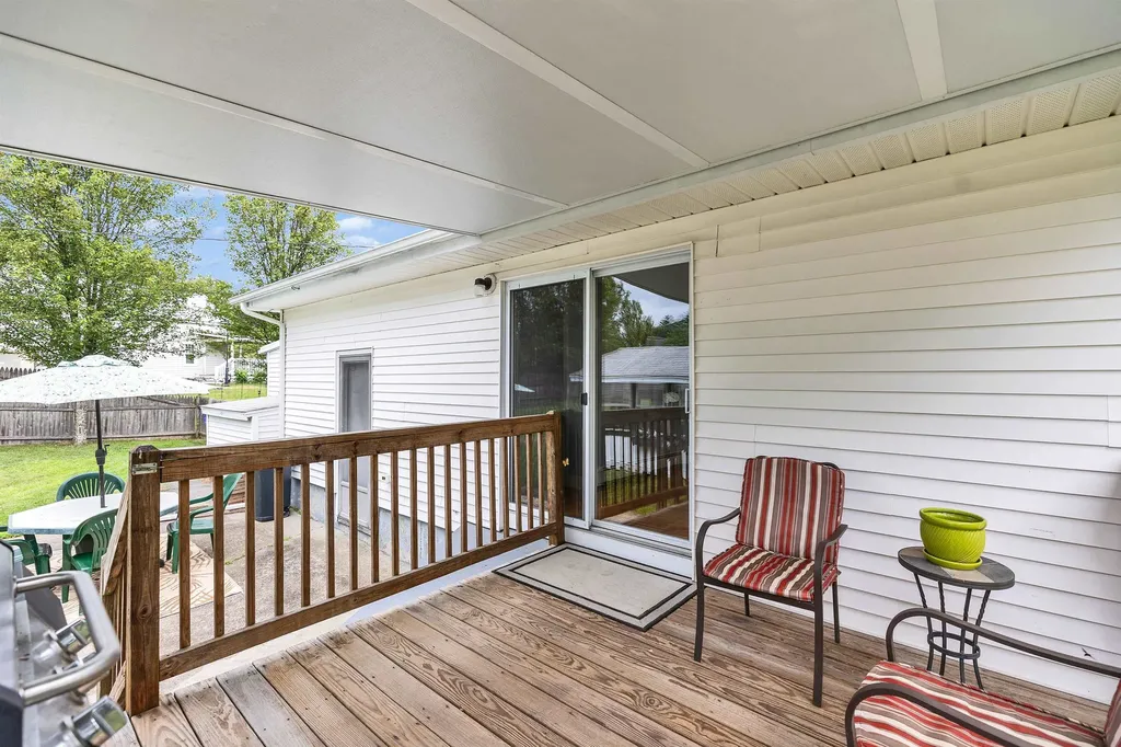 75 Melendy Road Hudson NH 03051
