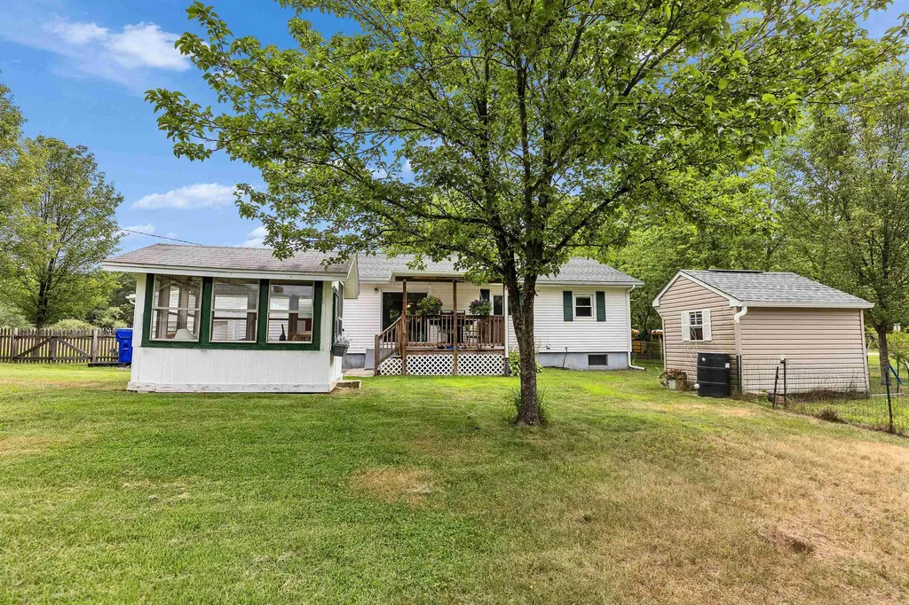 75 Melendy Road Hudson NH 03051