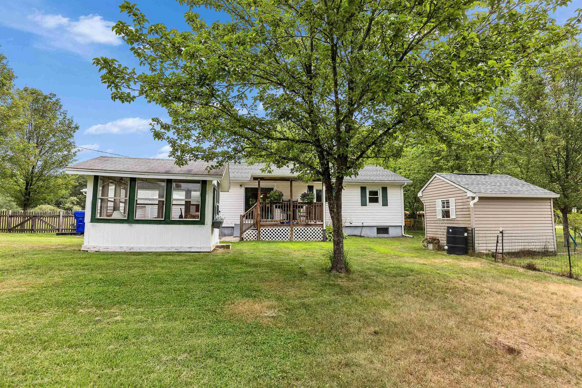 75 Melendy Road Hudson NH 03051