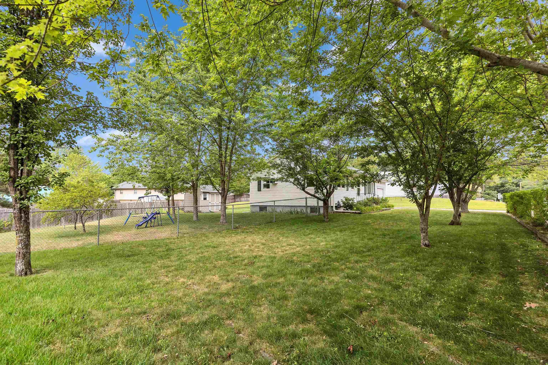 75 Melendy Road Hudson NH 03051