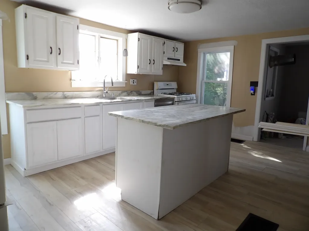 583 N. Main Street Wallingford VT 05773