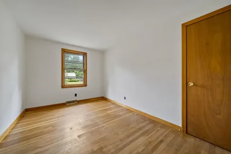 17 May Drive Merrimack NH 03054