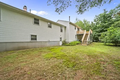 17 May Drive Merrimack NH 03054