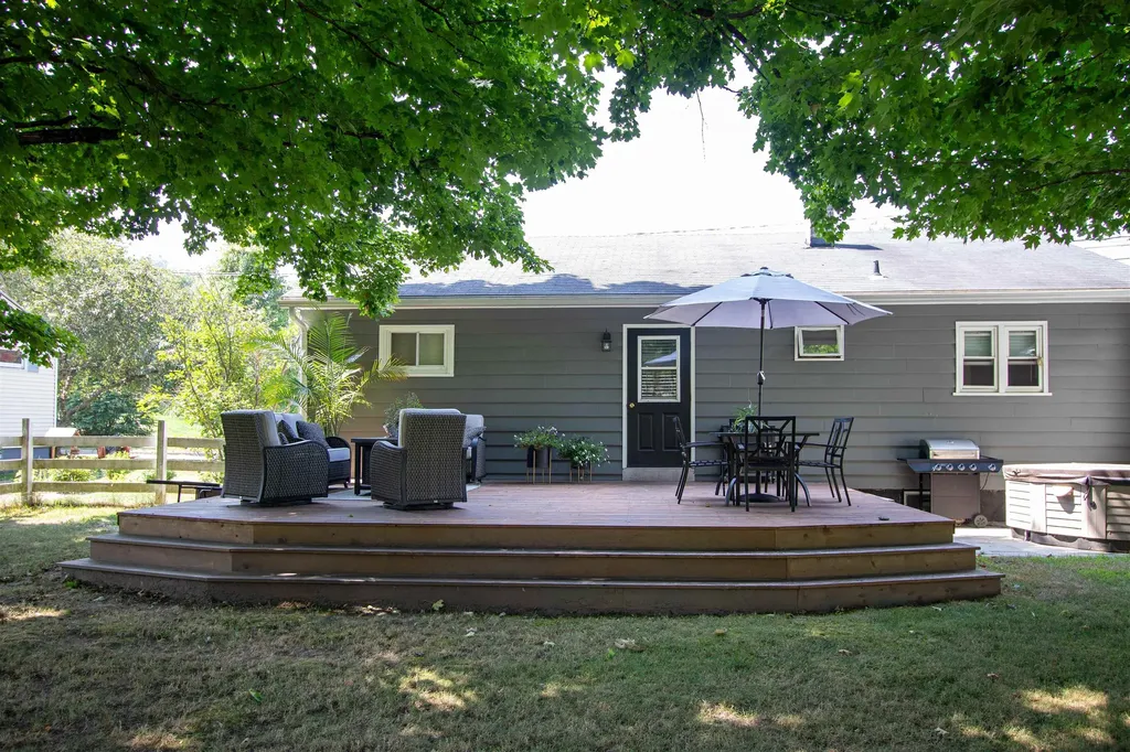 411 Concord Avenue St. Johnsbury VT 05819
