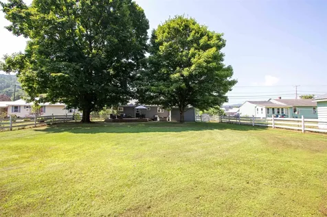 411 Concord Avenue St. Johnsbury VT 05819