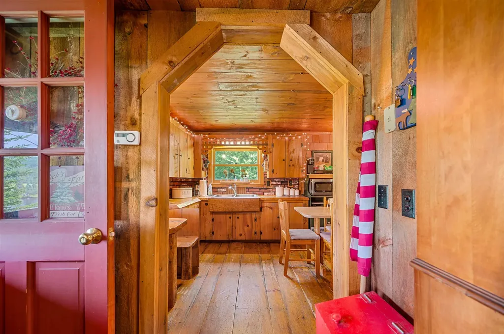 31 Village View Road Danville VT 05828