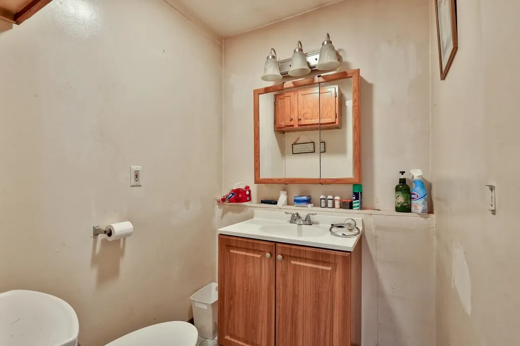 43 Taylor Hill Proctor VT 05765