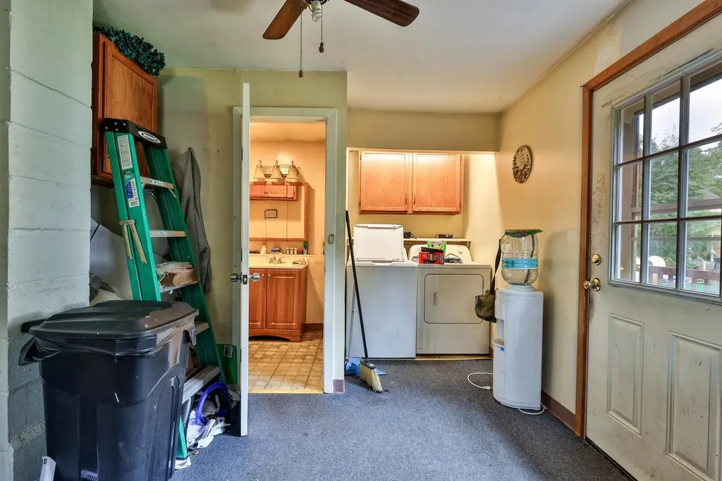 43 Taylor Hill Proctor VT 05765