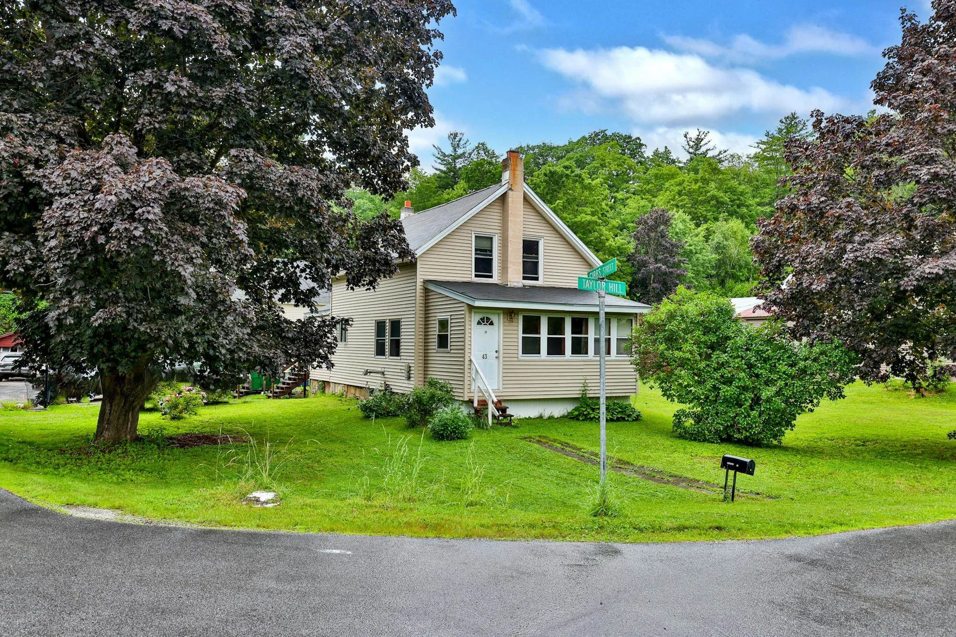 43 Taylor Hill Proctor VT 05765