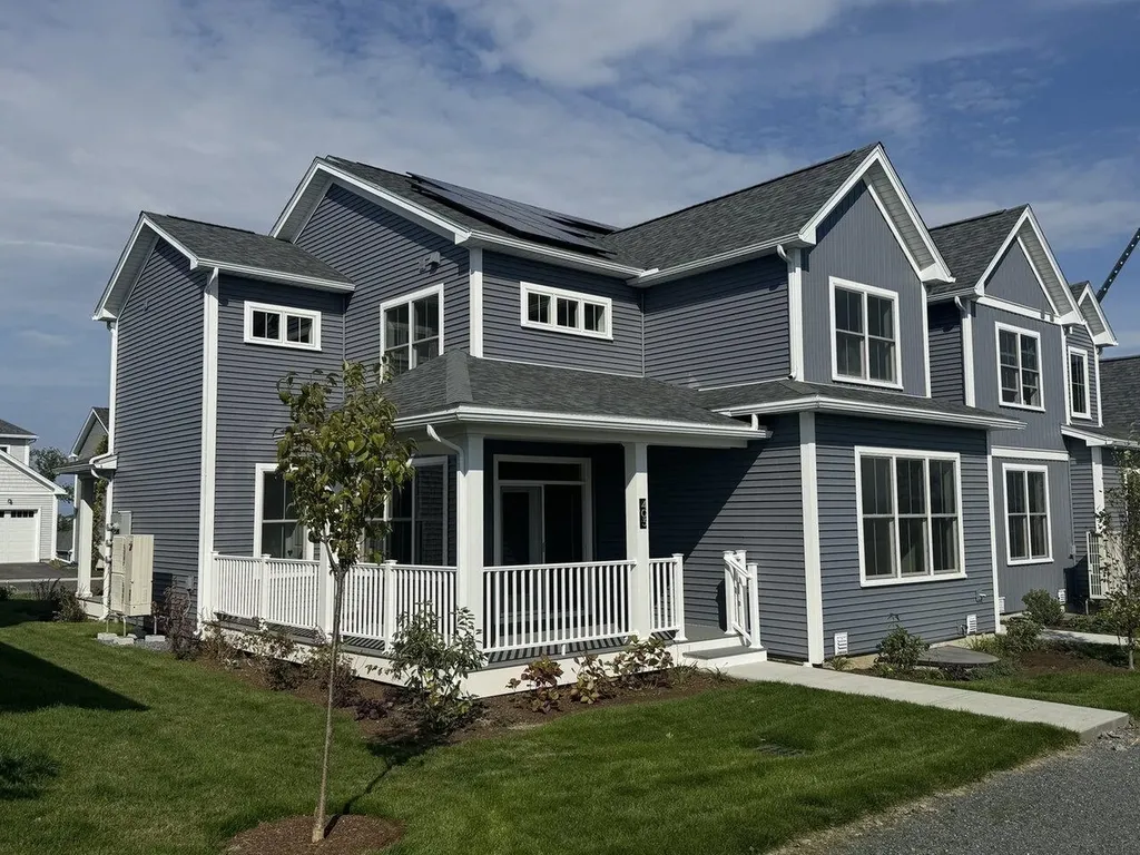 403 Old Farm Road South Burlington VT 05403