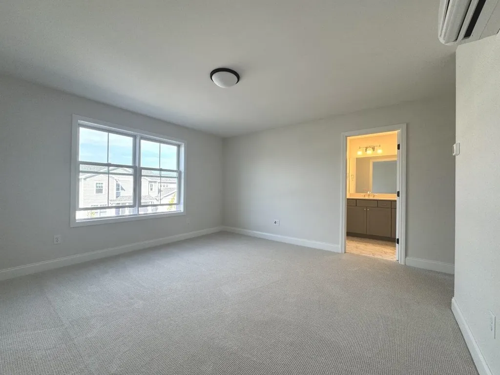 403 Old Farm Road South Burlington VT 05403