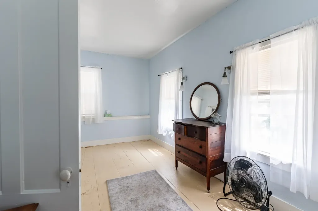 99 Spooner Point Castleton VT 05735