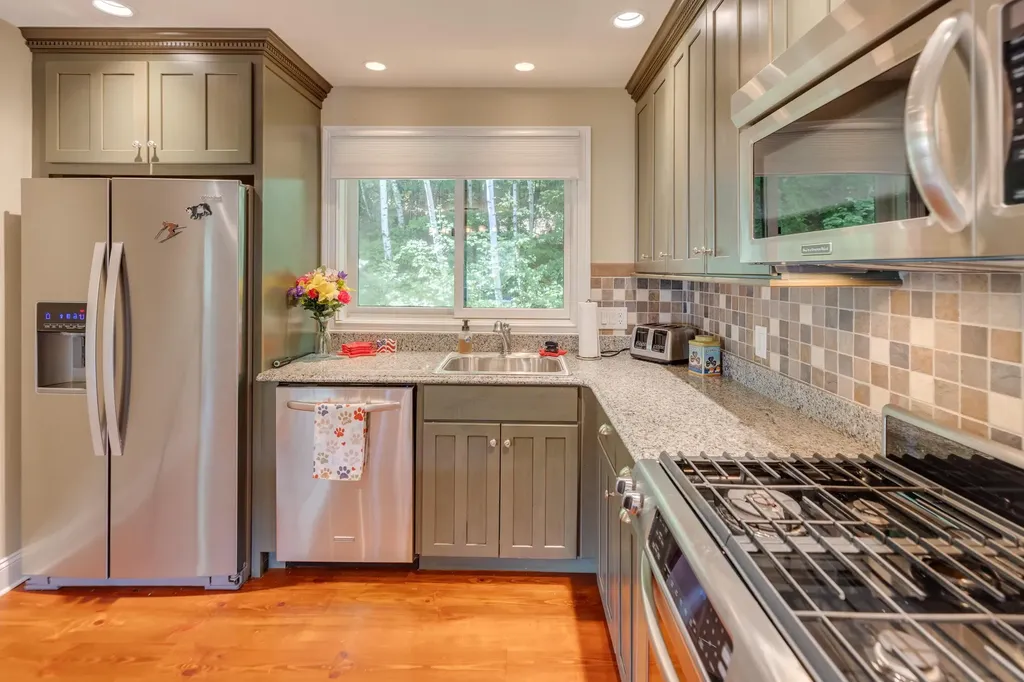 19 Birch Road Lincoln NH 03251