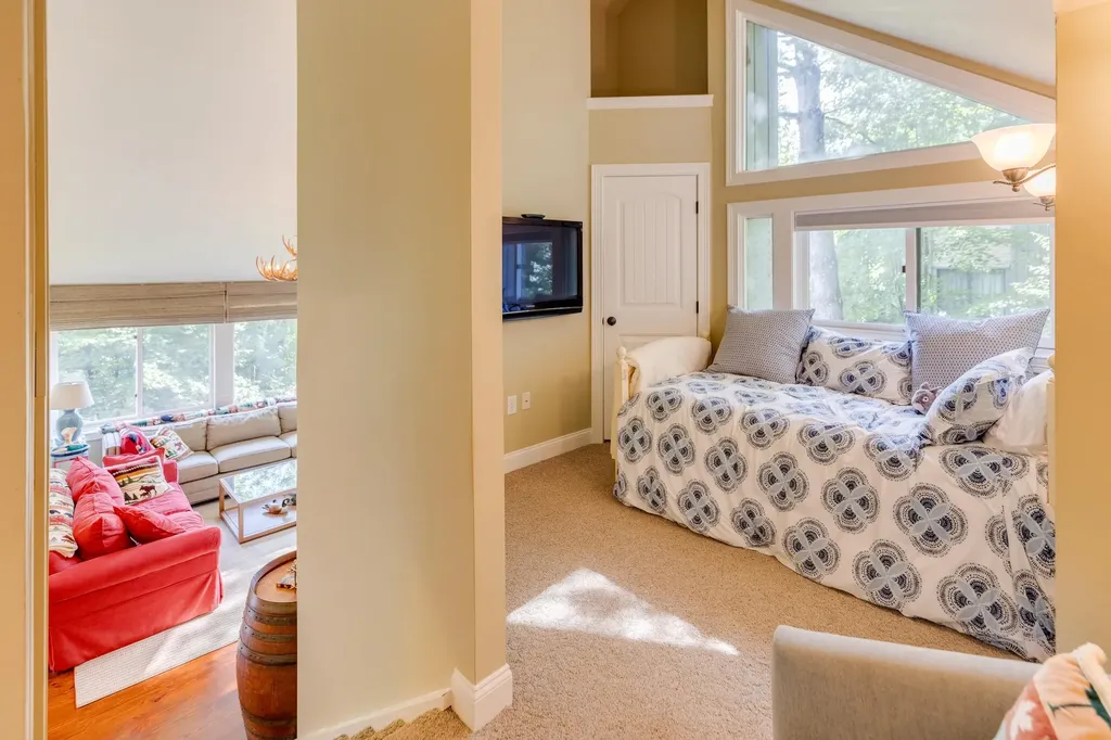 19 Birch Road Lincoln NH 03251