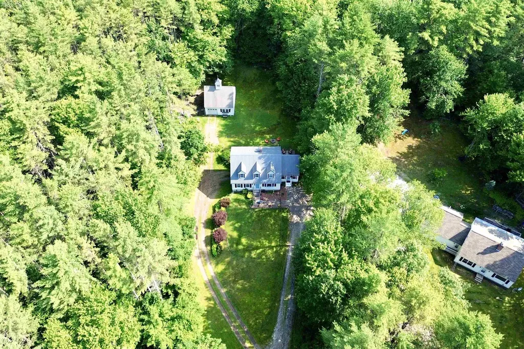 348 Deerfield Road Allenstown NH 03275