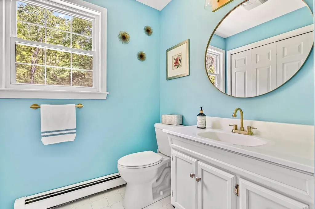 348 Deerfield Road Allenstown NH 03275