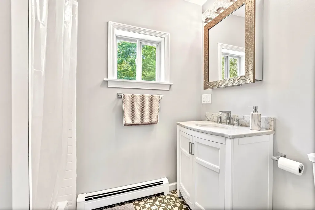 348 Deerfield Road Allenstown NH 03275