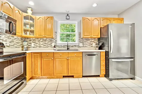 348 Deerfield Road Allenstown NH 03275