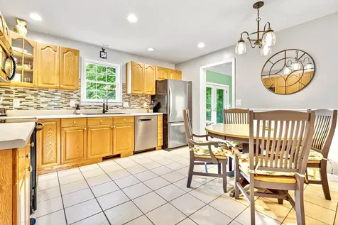 348 Deerfield Road Allenstown NH 03275