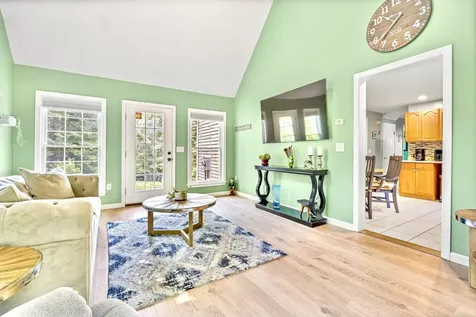 348 Deerfield Road Allenstown NH 03275