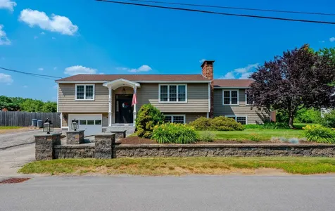 14 Midway Park Somersworth NH 03878