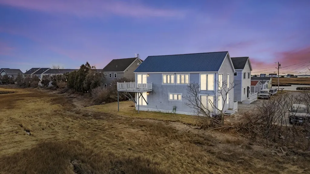 16 Bruce Street Hampton NH 03842
