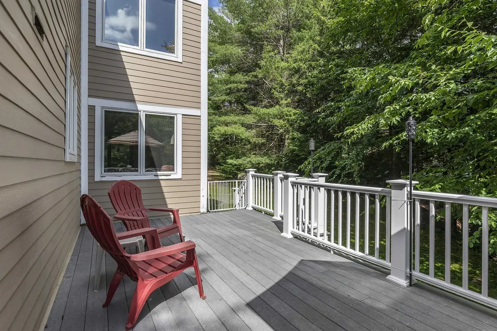452 Sherwood Forest Londonderry VT 05148