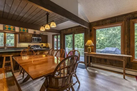 452 Sherwood Forest Londonderry VT 05148