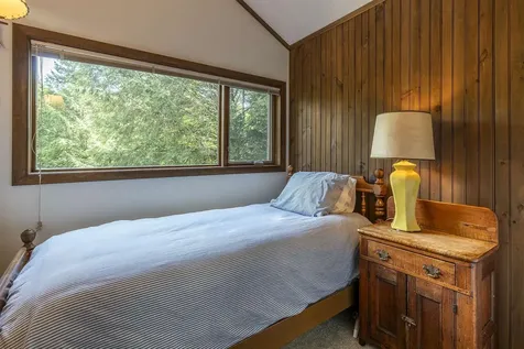 452 Sherwood Forest Londonderry VT 05148