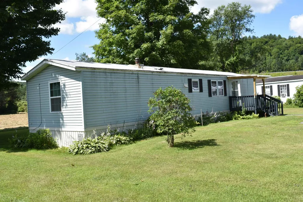 89 Roland Street Barton VT 05822