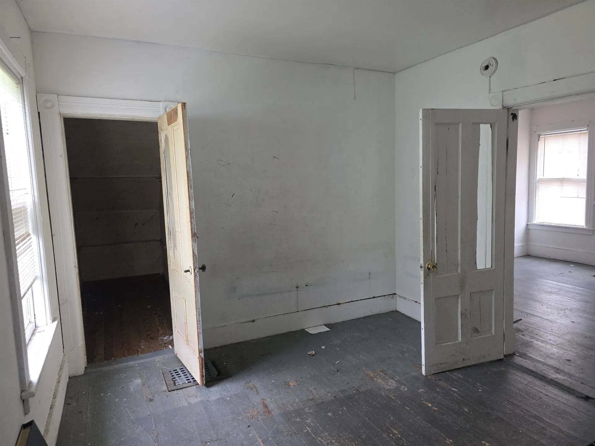 10 Taylor Street Rockingham VT 05101