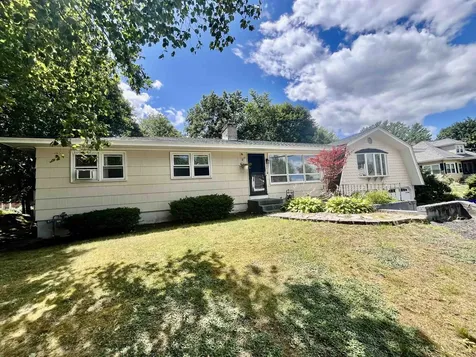 486 Rockland Avenue Goffstown NH 03045