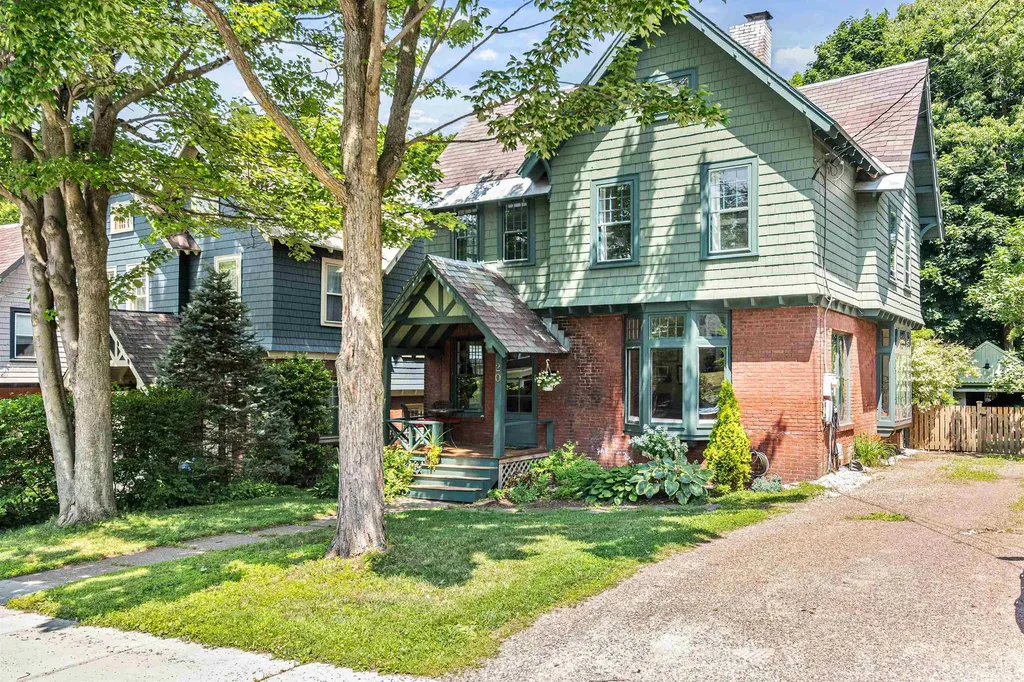 20 Adsit Court Burlington VT 05401