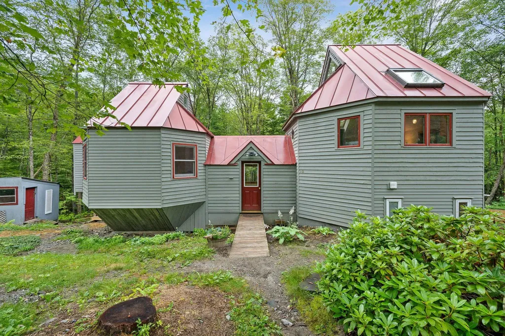10 Upper Hancock Brook Road Worcester VT 05682