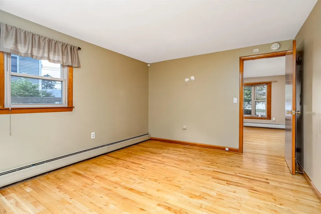 5 Raven Street Nashua NH 03060