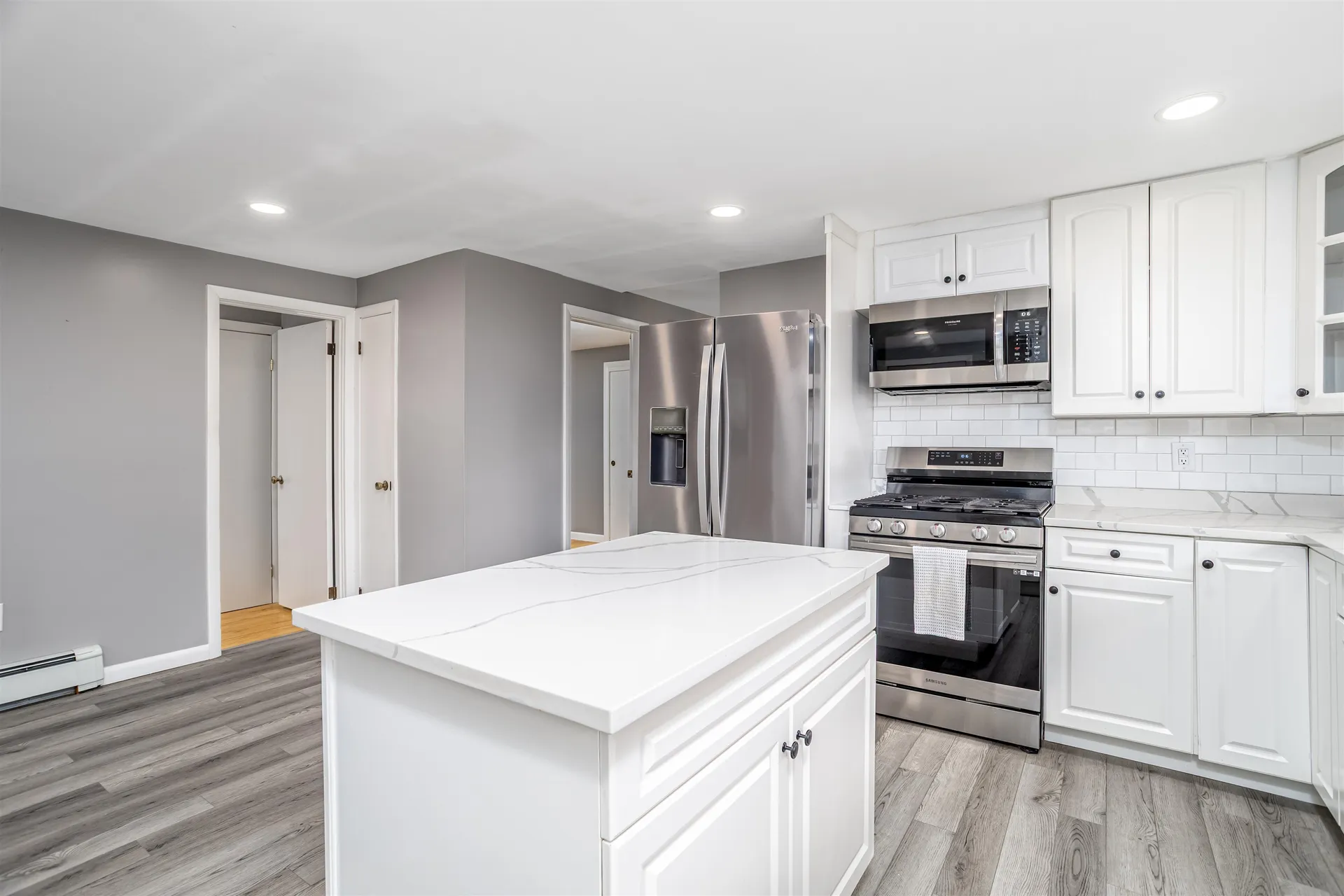 5 Raven Street Nashua NH 03060