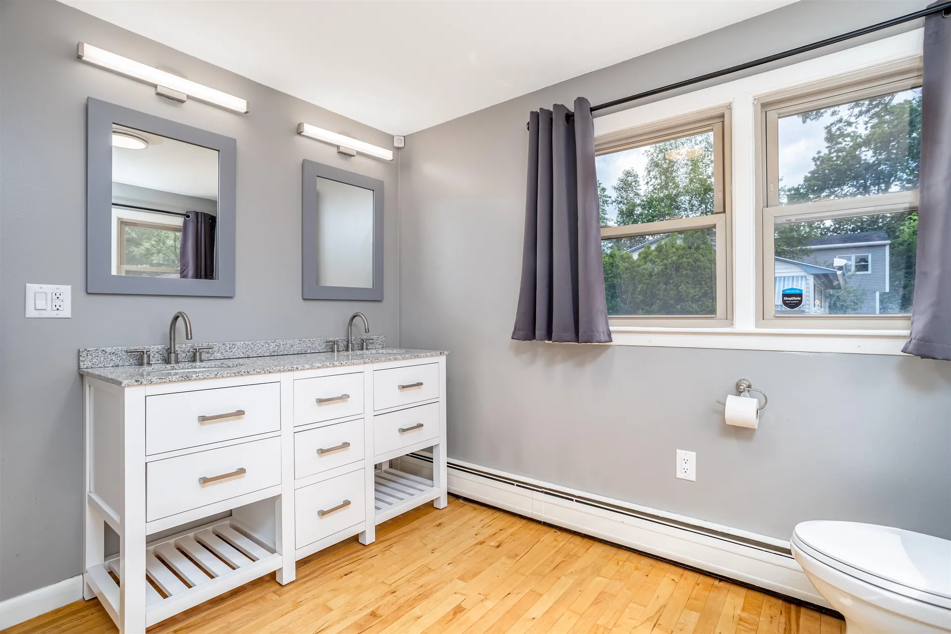 5 Raven Street Nashua NH 03060