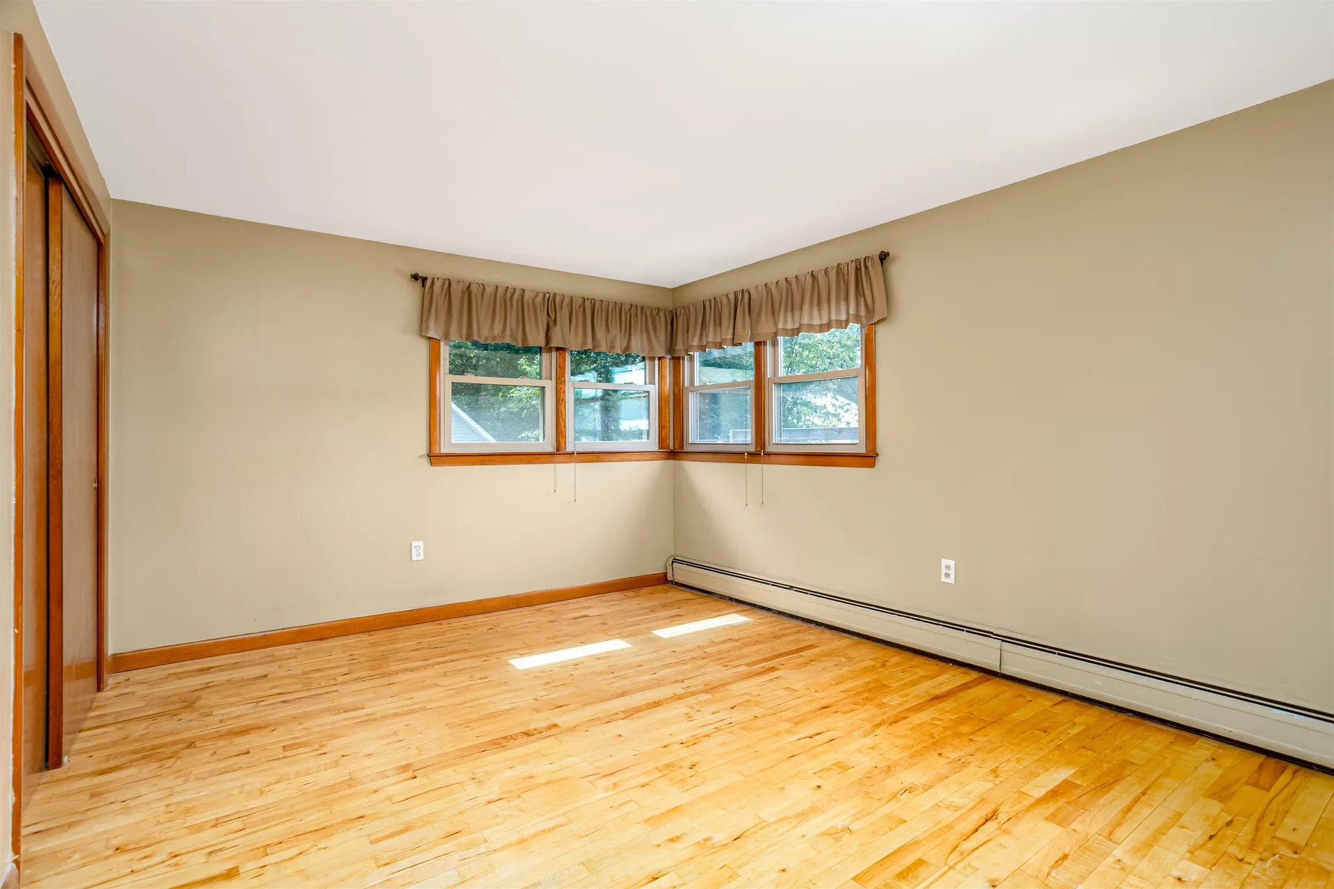 5 Raven Street Nashua NH 03060