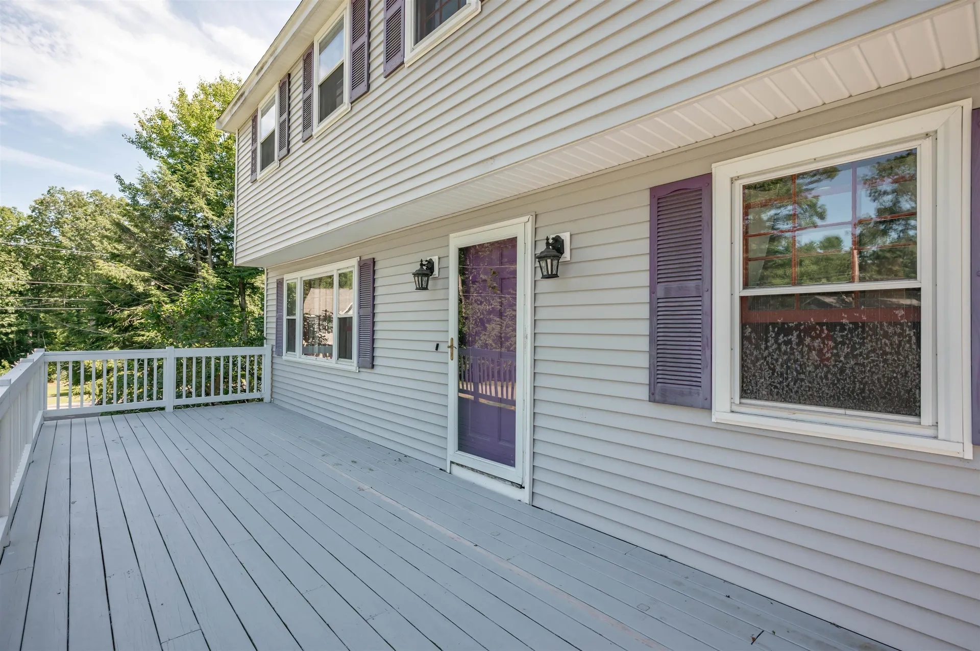 6 Falcon Road Londonderry NH 03053
