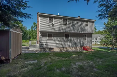 6 Falcon Road Londonderry NH 03053