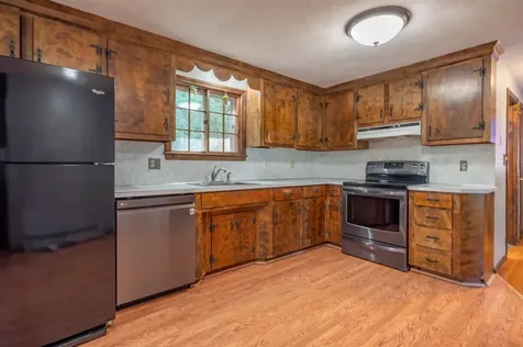 6 Falcon Road Londonderry NH 03053