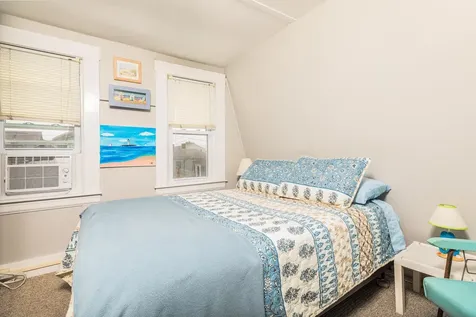10 Kentville Terrace Hampton NH 03842