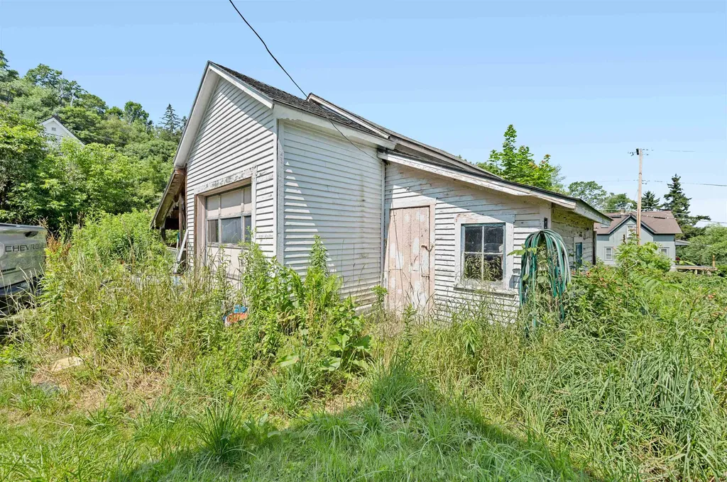 63 John Street Barre City VT 05641
