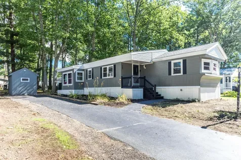 709 Nottingham Drive Exeter NH 03833