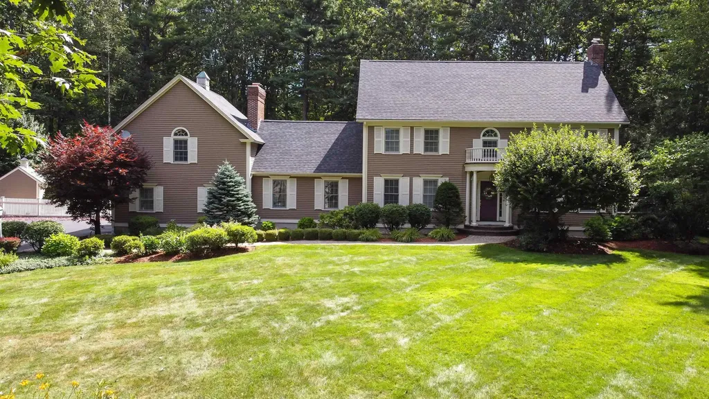 18 Hawthorne Road Windham NH 03087