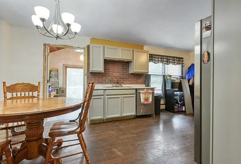 40 Dearborn Circle Walpole NH 03608