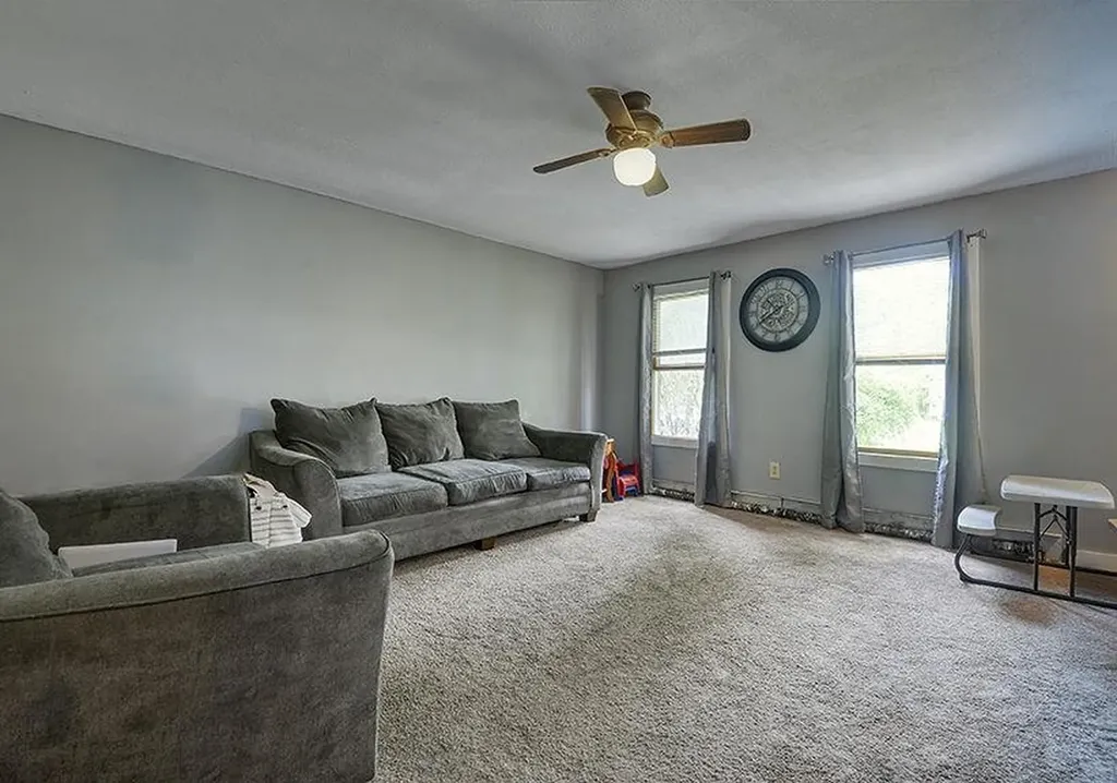 40 Dearborn Circle Walpole NH 03608